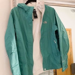 Green North Face Rain Jacket Size small